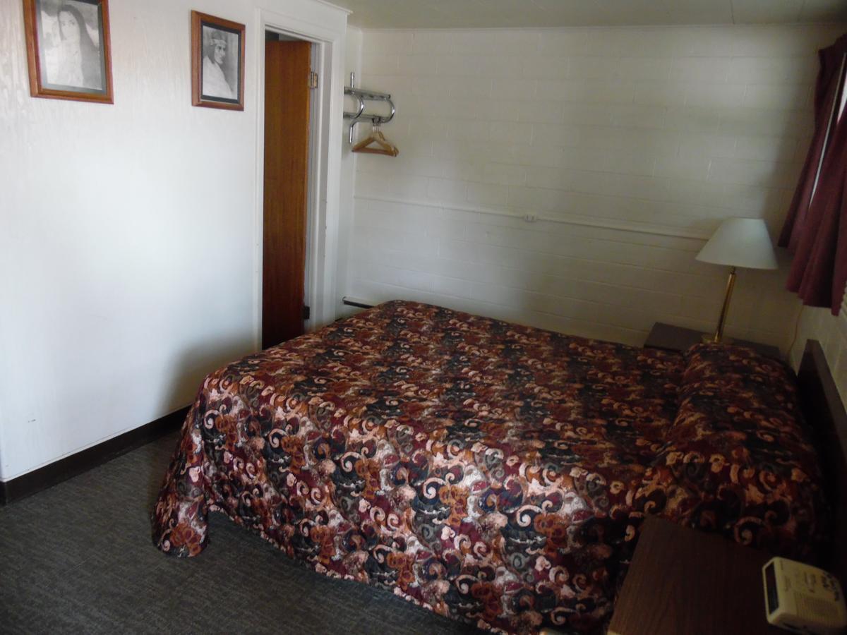 Yellowstone Motel Greybull Exterior photo